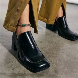 Jeffery Campbell Ecole Black Block Heel Penny Loafers 8